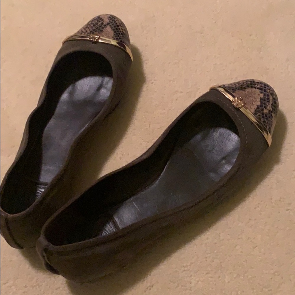 Hunter green flats
